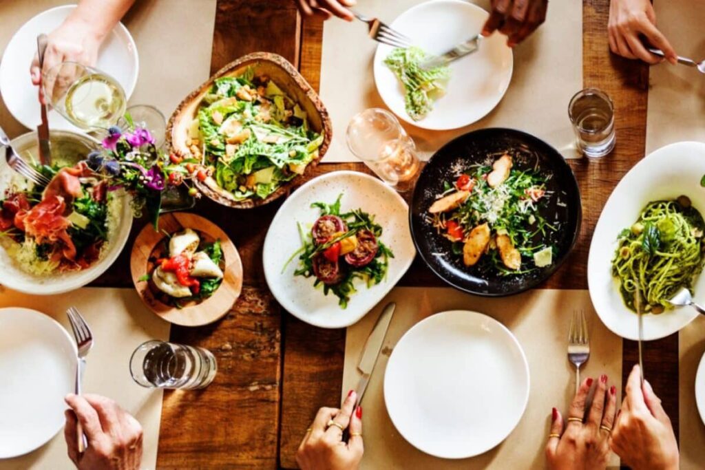 "The Viral Kitchen": How a 15-Second TikTok Video Changes What You Eat for Dinner in 2026
