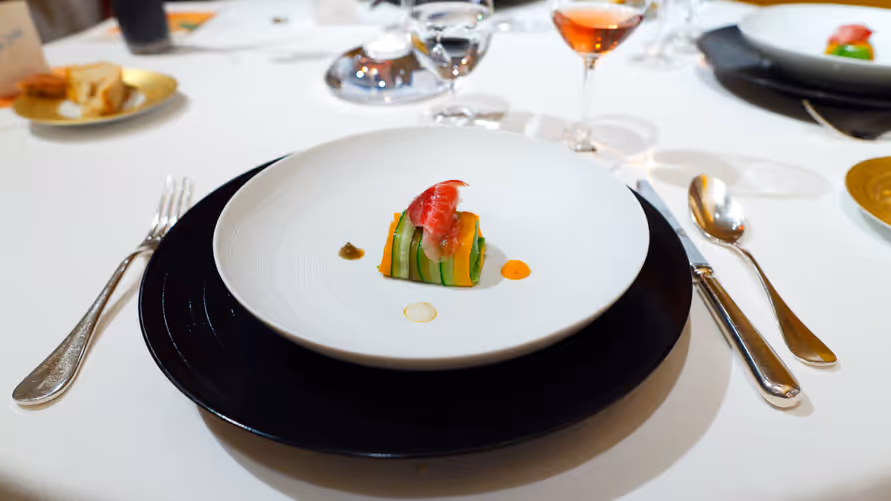 "The Invisible Thief": Why Restaurant Portions Are Shrinking While Prices Skyrocket in 2026 1 "The Invisible Thief": Why Restaurant Portions Are Shrinking While Prices Skyrocket in 2026