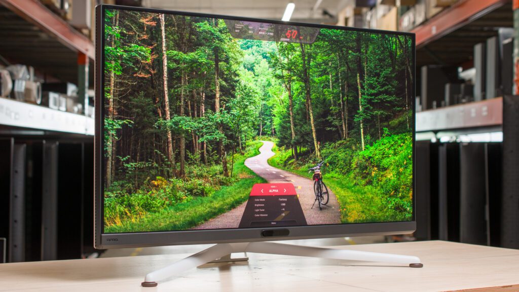 How to Pick a Mini-LED Monitor in 2026: Top-5 Best Panels for HDR and Bright Environments